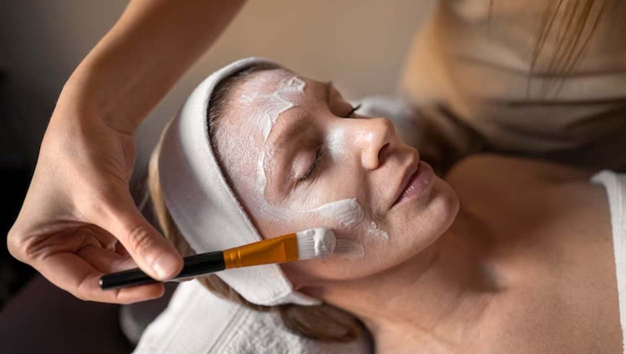CHEMICAL PEEL TREATMENT